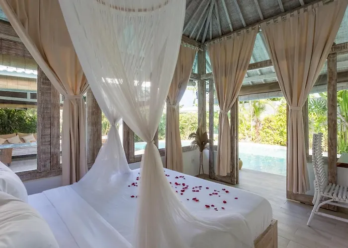 Cocowhite Villa *