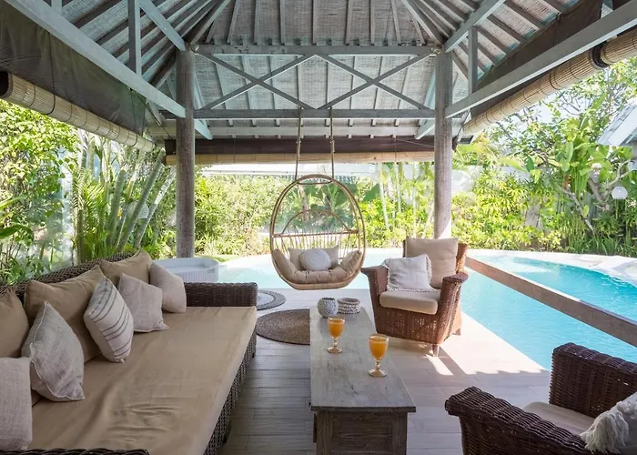 Cocowhite Villa