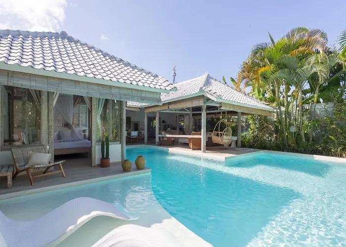 Cocowhite Villa Seminyak (Bali)