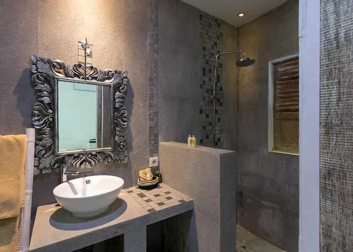 Cocowhite Villa *