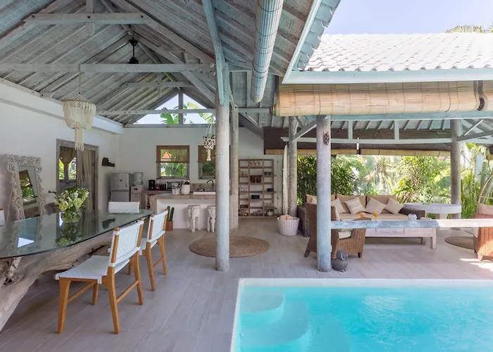 Cocowhite Villa