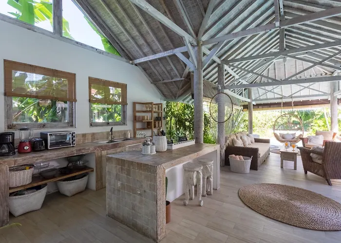 Cocowhite Villa Seminyak (Bali)